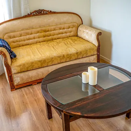 Apartment Lovely 1-Bedroom Apartment With Free Parking
